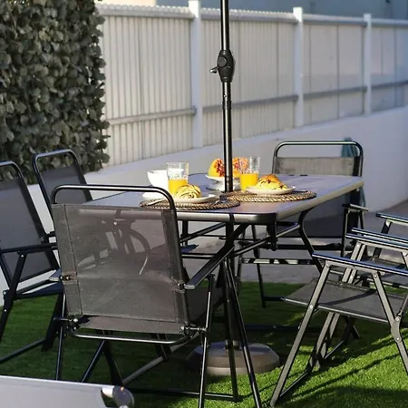 Casa De Ferias Com Piscina E *