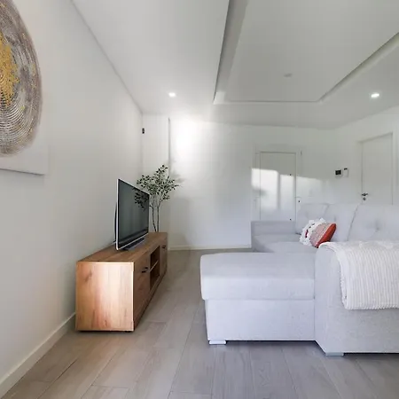 Casa De Ferias Com Piscina E * Fernao Ferro