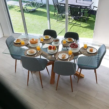 Casa De Ferias Com Piscina E Nyaraló