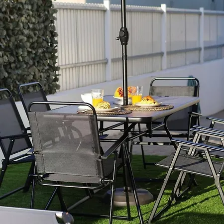 Casa De Ferias Com Piscina E *